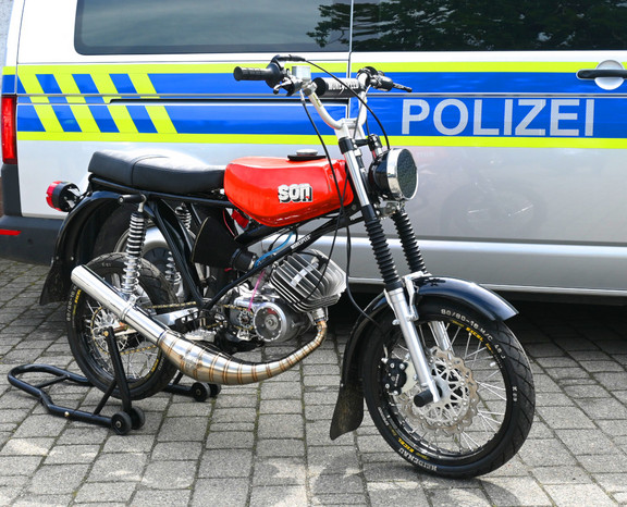Kathendorf: Polizei zieht Dutzende manipulierte Simson-Zweiräder aus dem Verkehr